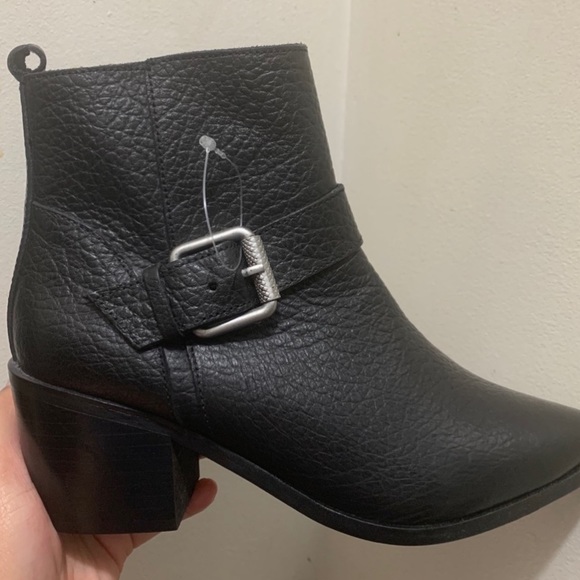 NEW Leather Heeled Black Boots from Plenty Store - Picture 4 of 12